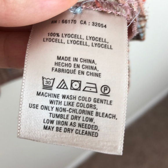 🌲Anthropologie | Holding horses plaid top - Picture 6 of 6